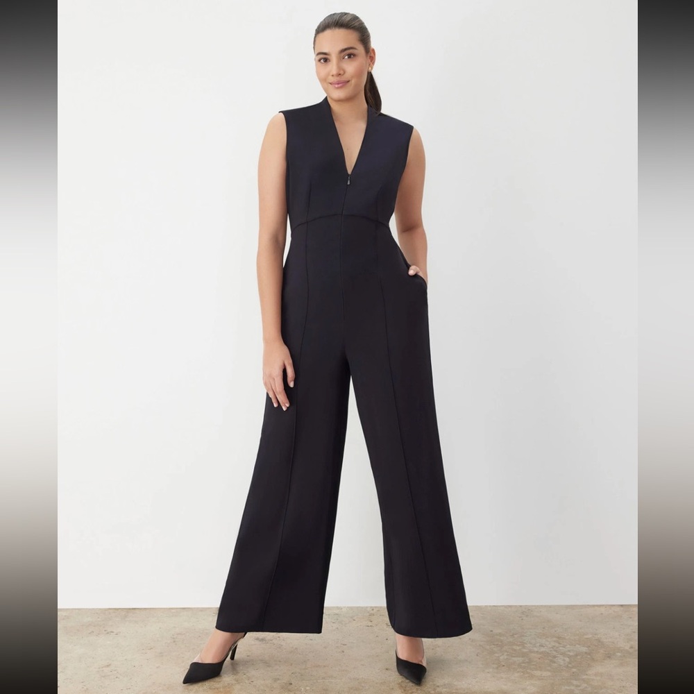 GSTQ Black VNeck Sleeveless Sexy Cutout Back Wide Leg Minimalist Jumpsuit NWT 1X